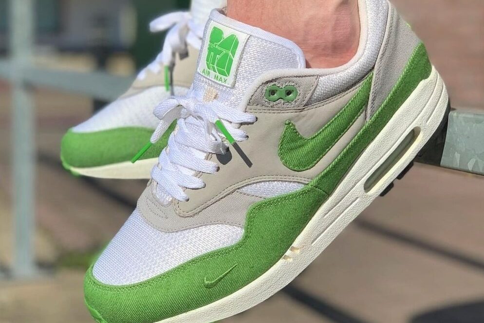 How to lace up up your Nike Air Max 1 sneakers?