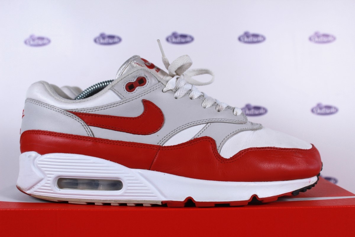 red leather nike air max