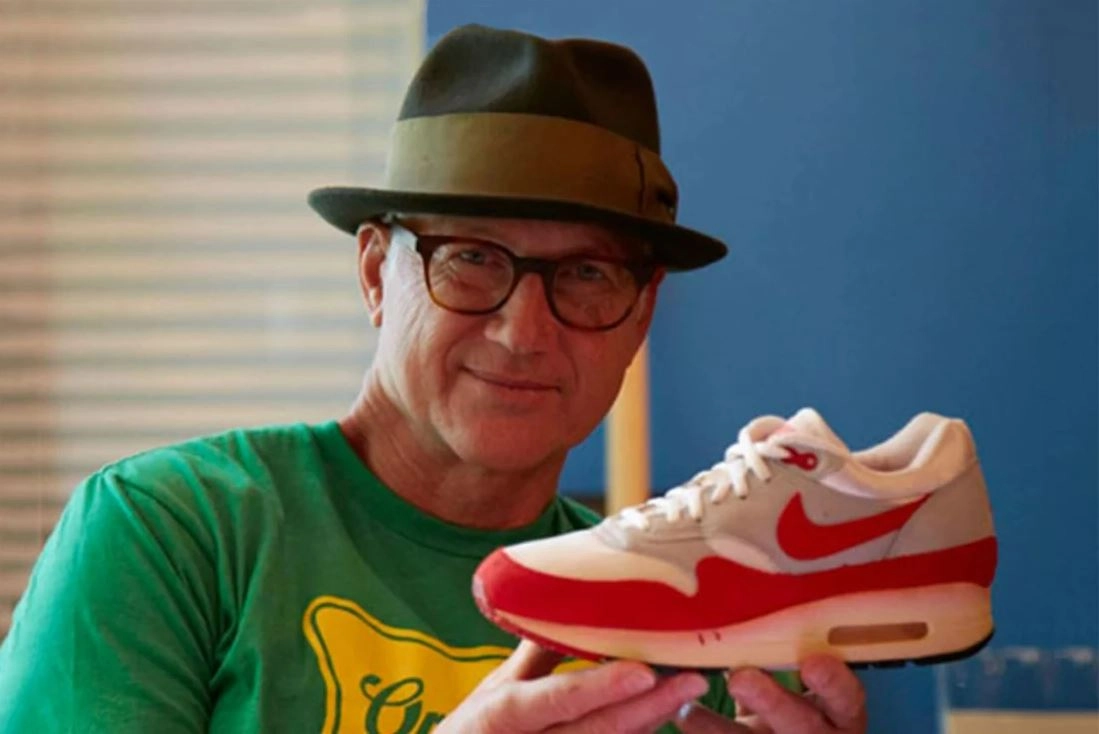 Nike Air Max 1 Vintage 1986 tinker hatfield og red big bubble Tinker Hatfield Air Max 1 design sketch