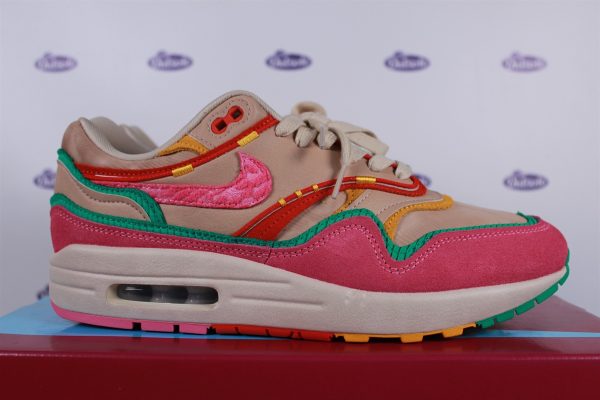 Nike Air Max 1 Somos Familia Pinksicle FN0598 200 (1)